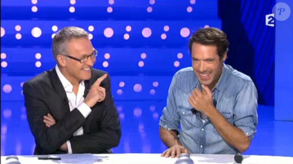 Laurent Ruquier et Nicolas Bedos dans On n'est pas couché sur France 2, le samedi 30 novembre 2013.