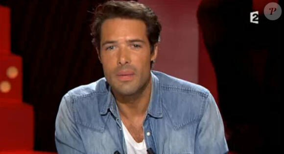 Nicolas Bedos dans On n'est pas couché sur France 2, le samedi 30 novembre 2013.