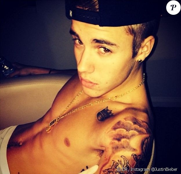 Le chanteur canadien Justin Bieber dévoile les photos de son nouveau tatouage sur Instagram.
