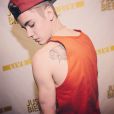 Justin Bieber a dévoilé son neuvième tatouage : une tête d'Indien en hommage à son grand-père. Photo publiée sur le compte Instagram de la star, le 6 janvier 2012.