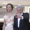 Alain Delon et Marine Lorphelin, Miss France 2013, lors de la Montée des marches du film "Zulu" lors de la cloture du 66e festival du film de Cannes. Le 26 mai 2013