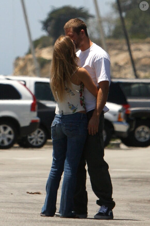 Exclusif - Paul Walker et sa compagne Jasmine Pilchard-Gosnell à Santa Barbara le 28 mai 2011.