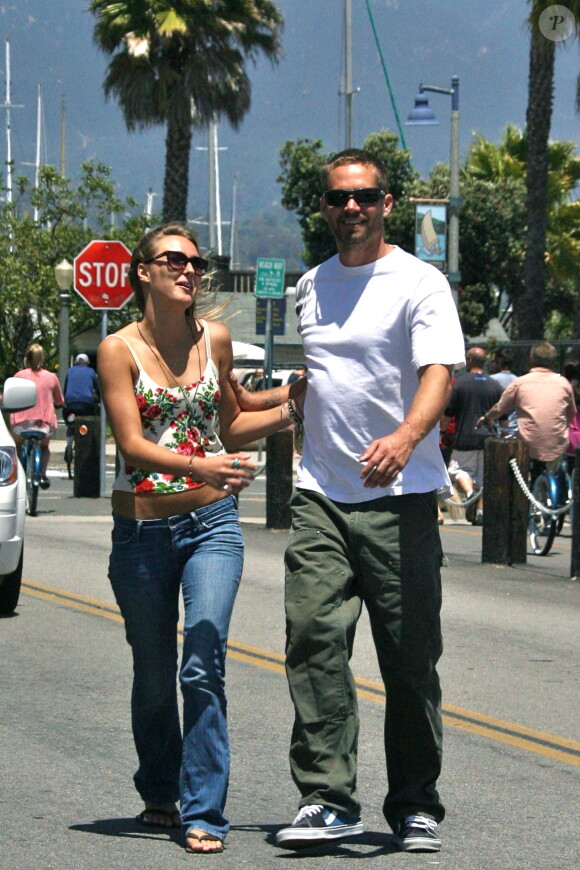 Exclusif - Paul Walker et sa compagne Jasmine Pilchard-Gosnell à Santa Barbara le 28 mai 2011.