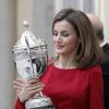 Letizia d'Espagne remettait le 2 décembre 2013, avec Sofia, Felipe et Elena, les Prix Nationaux du Sport, au palais du Pardo, à Madrid.