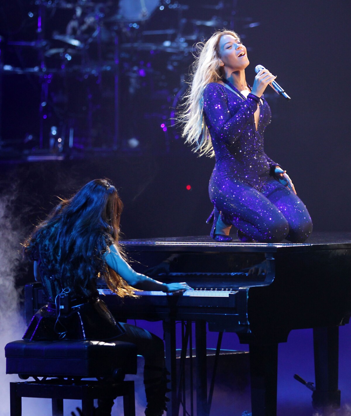 Photo : Beyoncé, pleine de grâce sur un piano lors de son concert à la ...