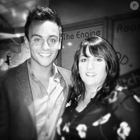 Tom Daley et sa maman Debbie, sur Instagram, le 2 décembre 2013.