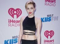 Miley Cyrus : Chic et ventre à l'air devant Robin Thicke, après leur scandale