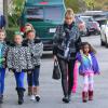 Heidi Klum se rend en famille à la patinoire de Culver City le dimanche 8 décembre 2013. Le top porte un pull large pour dissimuler son ventre. Les rumeurs la voudraient enceinte de son 5e enfant