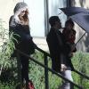 Exclusif - Megan Fox (enceinte) et son mari Brian Austin Green emmènent leur fils Noah déjeuner au restaurant "Beverly Glen Plaza" à Beverly Glen, le 7 décembre 2013.