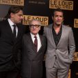 Leonardo Di Caprio, Martin Scorsese et Jean Dujardin lors de l'avant-première mondiale du film Le Loup de Wall Street au cinéma Gaumont Opéra à Paris le 9 décembre 2013.