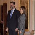  Le prince Felipe et la princesse Letizia d'Espagne à la Zarzuela le 11 décembre 2013 pour la réunion du conseil de la Fondation Prince de Gérone. 