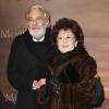 Placido Domingo et sa femme Marta Ornelas lors de l'avant-première du film Der Medicus à Berlin en Allemagne le 16 décembre 2013