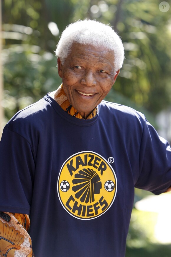 Nelson Mandela à Johannesbourg, le 21 juillet 2006. L'ex-président sud-africain, symbole de la lutte contre l'Apartheid, est mort le 5 décembre 2013.