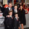 David, Victoria Beckham et leurs trois garçons Romeo, Brooklyn et Cruz, assistent à l'avant-première de Class of 92. Londres, le 1er décembre 2013.