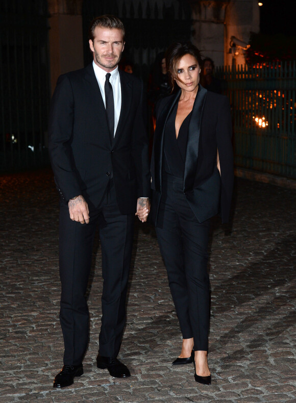 David et Victoria Beckham, ultrachic en noir durant la Fashion Week de Londres, assistent un événement de la fondation Global Fund. Le 16 septembre 2013.