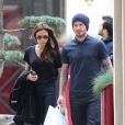 Victoria et David Beckham font du shopping à Paris. Le 4 mai 2013.