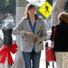 L'actrice Jennifer Garner et sa fille Seraphina sont allées chercher des boissons au Farmshop, au Brentwood Country Mart, à Brentwood, le 18 décembre 2013.