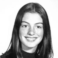 Casserole du jour : Anne Hathaway à 15 ans... souriante et pas encore Misérable