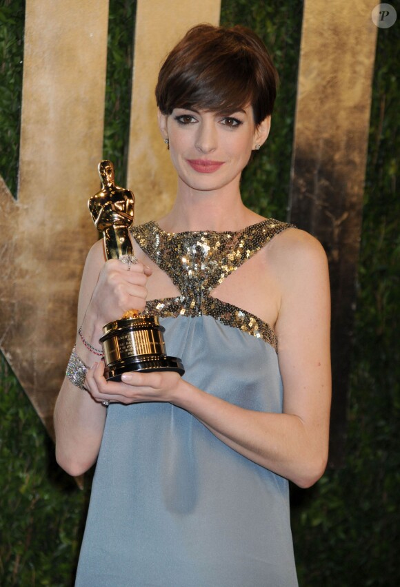 Anne Hathaway à la Vanity Fair Oscar Party à West Hollywood, le 24 février 2013.