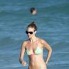 Julie Henderson profite d'une après-midi sur une plage de Miami avec des amis. Le 2 janvier 2014.
