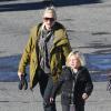 Exclusif - Gwen Stefani et son fils Zuma en vacances dans la station de ski de Mammoth en Californie. Le 4 janvier 2014.
