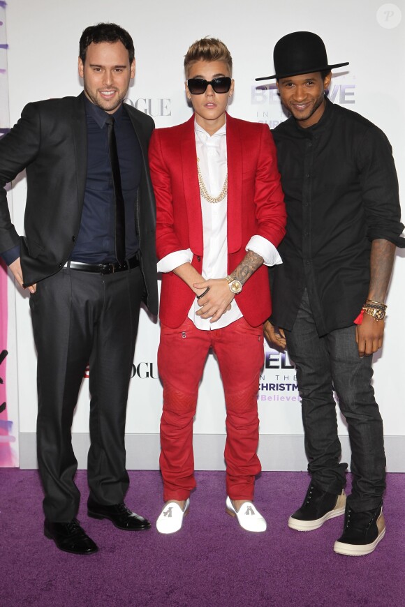 Scooter Braun, Justin Bieber et Usher à la première de Believe, à Los Angeles, le 18 décembre 2013.