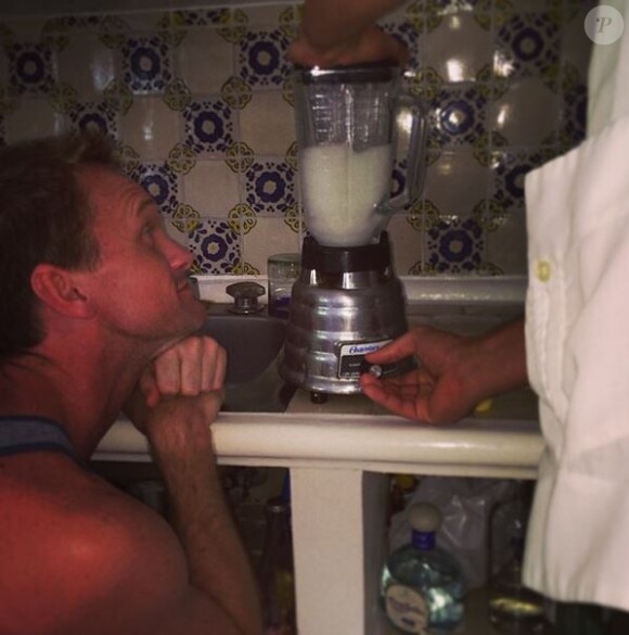 Neil Patrick Harris à son 7e verre, au Mexique, le 7 janvier 2014.