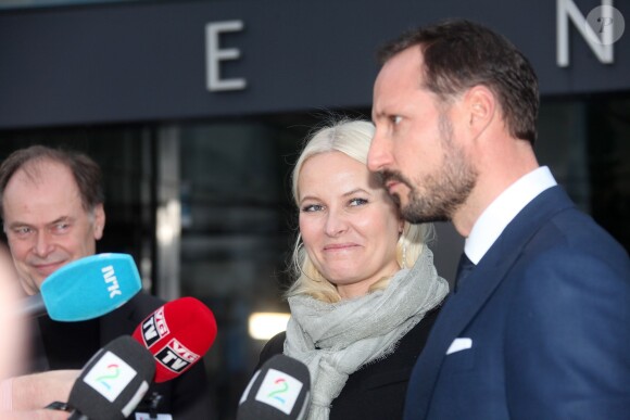 Haakon et Mette-Marit de Norvège prenaient part le 8 janvier 2014 à la conférence annuelle NHO de la Confédération des entreprises norvégiennes, à l'opéra d'Oslo.