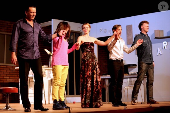 Exclusif - Jean Martinez, Delphine Depardieu et Paul Belmondo - Dernière représentation de la pièce "Plus vraie que nature" (mise en scène de Raphaëlle Cambray) au Théâtre de la Renaissance à Paris, après une tournée triomphale en province, le 8 janvier 2014.