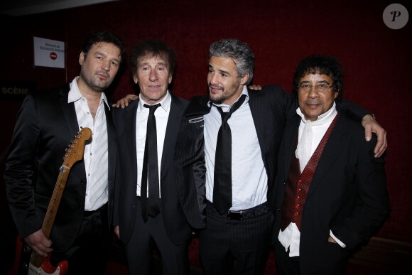Jean-Pierre Danel, Alain Souchon, Farid Khider et Laurent Voulzy lors du concert ''Pascal Danel chante Gilbert Bécaud'' au Casino de Paris le 10 janvier 2014.