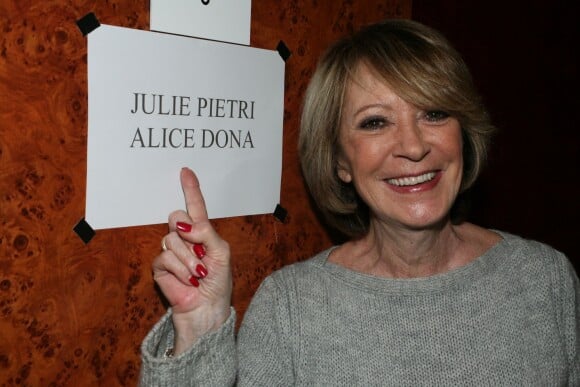 Alice Dona lors du concert ''Pascal Danel chante Gilbert Bécaud'' au Casino de Paris le 10 janvier 2014.