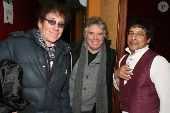 Alain Souchon, Didier Lockwood et Laurent Voulzy lors du concert ''Pascal Danel chante Gilbert Bécaud'' au Casino de Paris le 10 janvier 2014.