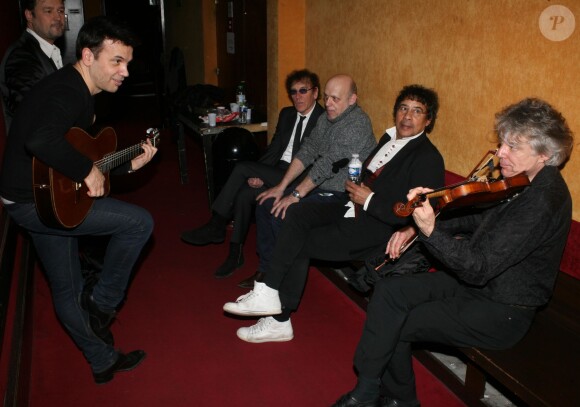 Alain Souchon, Laurent Voulzy, Didier Lockwood et Jean-Felix Lalanne lors du concert ''Pascal Danel chante Gilbert Bécaud'' au Casino de Paris le 10 janvier 2014.