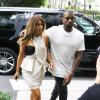 Kim Kardashian et son fiancé Kanye West vont faire du shopping à Miami, le 29 novembre 2013.