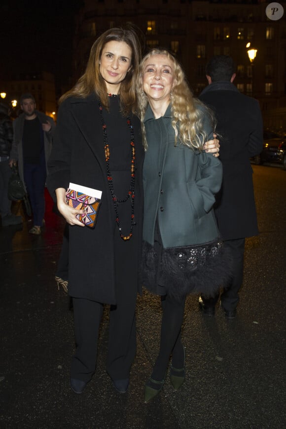 Livia Firth, femme de Colin Firth, et Franca Sozzani au défilé haute couture Giambattista Valli printemps-été 2014 le 20 janvier 2014 lors de la Fashion Week à Paris.