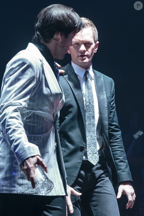 Neal Patrick Harris et son mari David Burtka assistent à l'inauguration d'un nouveau clud, le Rose. Rabbit. Lie., au sein de l'hôtel Cosmopolitan à Las Vegas, le 17 janvier 2013.