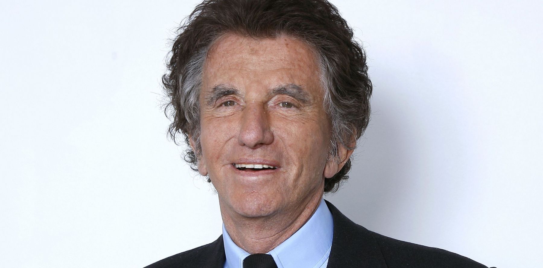 Jack Lang énervé Un repas ''imbouffable'' sur Air France, le PDG lui