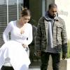 Kim Kardashian et Kanye West et leur fille North quittent un magasin Bulthaup à Los Angeles. Le 23 janvier 2014.