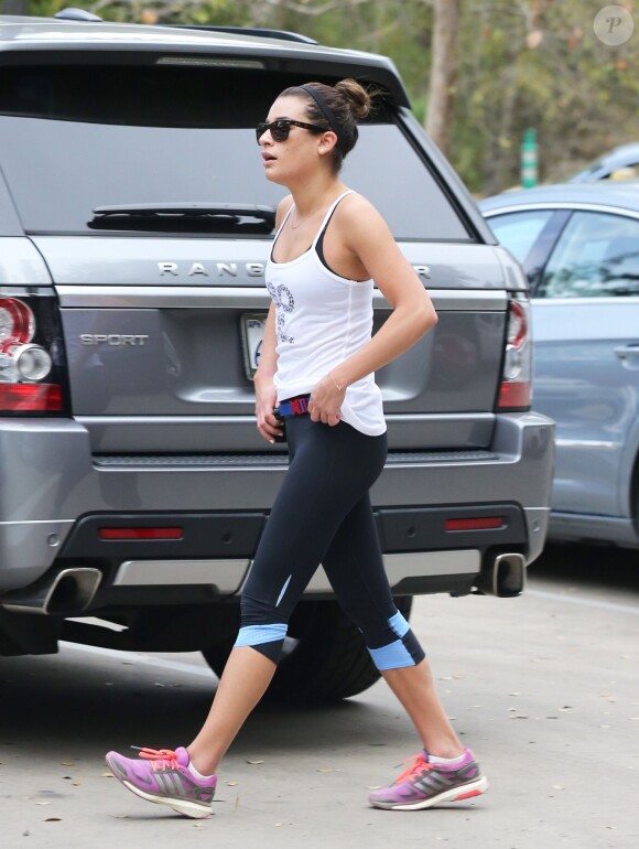 Exclusif - Lea Michele fait du jogging au Runyon Canyon Park à Los Angeles, le 21 janvier 2014.