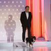 EXCLU - Michel Drucker et sa chienne Isia lors de l'enregistrement de l'émission Vivement Dimanche à Paris le 29 janvier 2013. L'émission sera diffusée le 2 février
