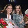 La princesse Stéphanie de Monaco a reçu un beau bouquet de fleurs à l'occasion de son anniversaire, sous les yeux de sa fille Pauline Ducruet lors de la première journée du Festival du Cirque New Generation, le 1er février 2014 sous le chapiteau de Fontvieille à Monaco