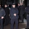 Des policiers devant l'appartement de Philip Seymour Hoffman, retrouvé mort le 2 février 2014 à New York.