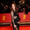 Lavinia Wilson enceinte lors de l'ouverture du 64e Festival International du film de Berlin le 6 février 2014.