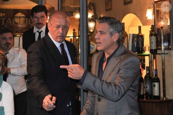 George Clooney est allé dîner au restaurant italien "Il Pontaccio" à Milan, le 9 février 2014, avec l'équipe du film The Monuments Men.