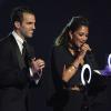 Cesc Fabregas et Nicole Scherzinger remettant un prix à l'O2 Arena de Londres lors des Brit Awards 2014, le 19 février.