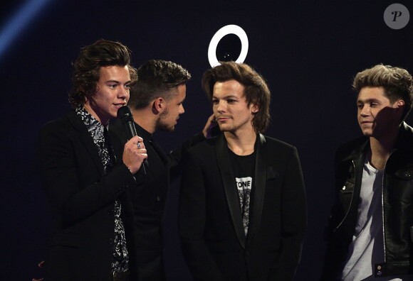 Des anges, les One Direction ? Le groupe a été récompensé à l'O2 Arena de Londres lors des Brit Awards 2014, le 19 février.