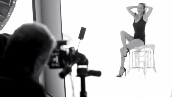 Kate Moss : Une rayonnante égérie, prête pour un été chic et sexy