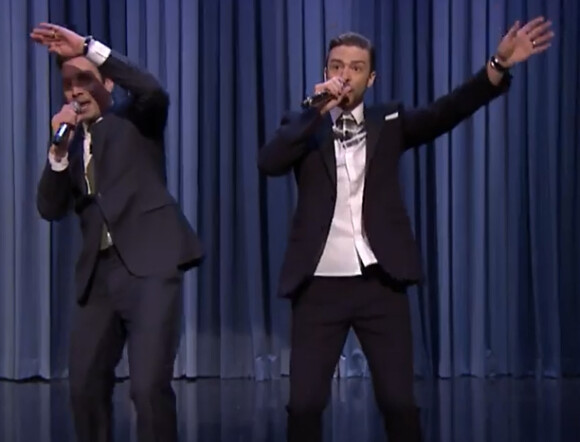 Justin Timberlake et Jimmy Fallon ont revisité l'histoire du rap américain sur le plateau du Tonight Show, le 21 février 2014.