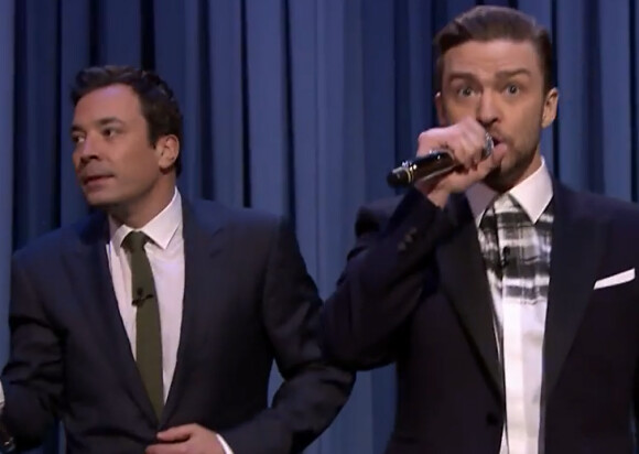 Les BFF Justin Timberlake et Jimmy Fallon ont revisité l'histoire du rap américain sur le plateau du Tonight Show, le 21 février 2014.