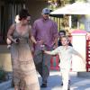 Britney Spears est allée déjeuner avec ses enfants Jayden et Sean et son boyfriend David Lucado à Calabasas, Le 21 février 2014.